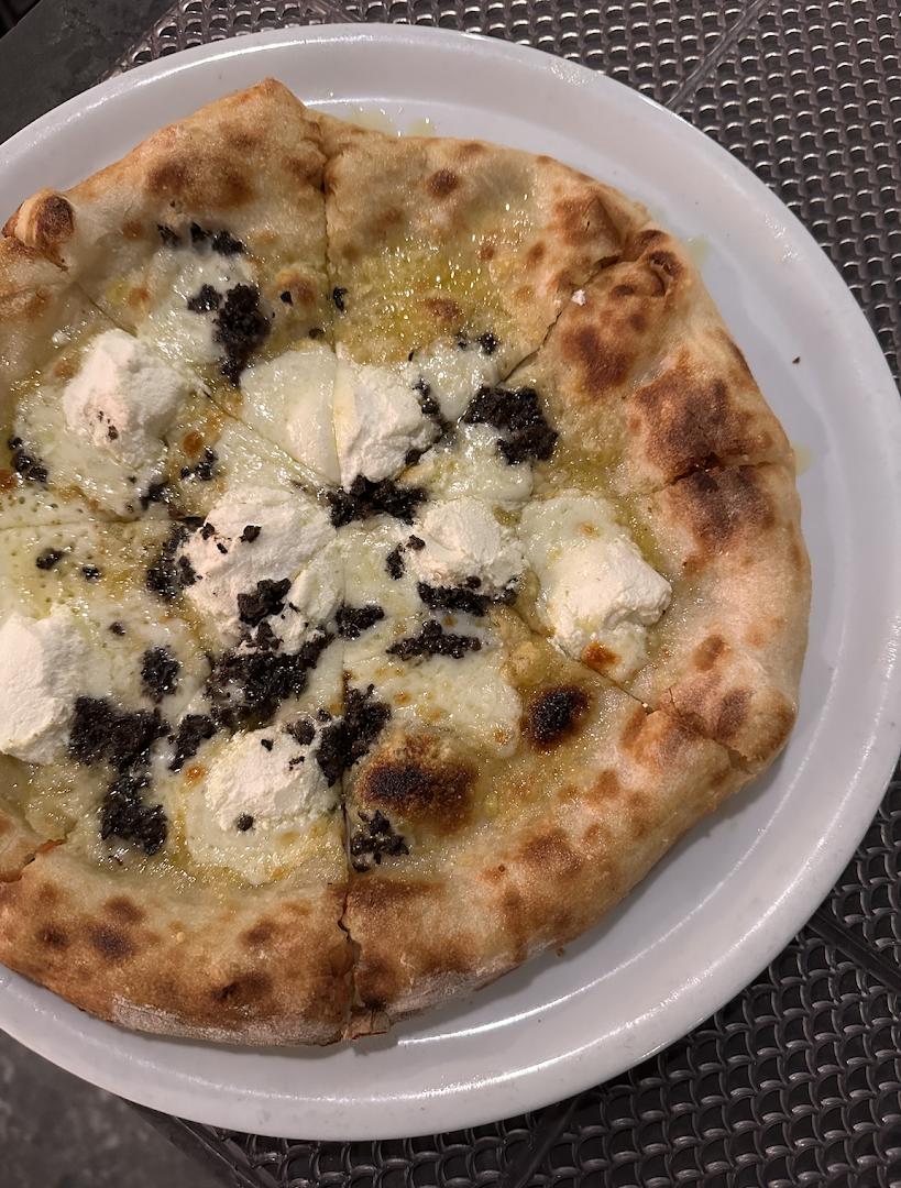 Il Tartufo Ristorante Pepperoni Pizza